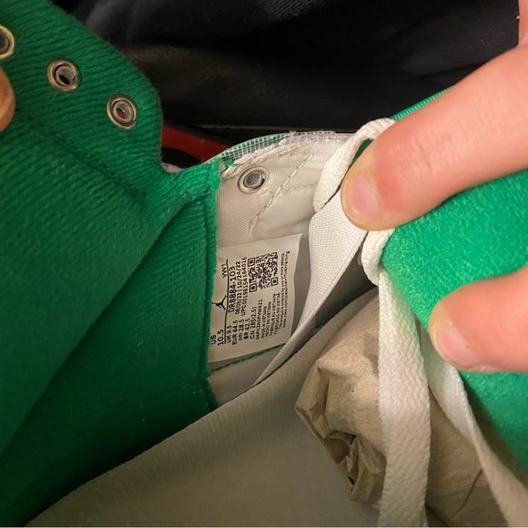 Air Jordans Retro 2 Lucky Green main image 5